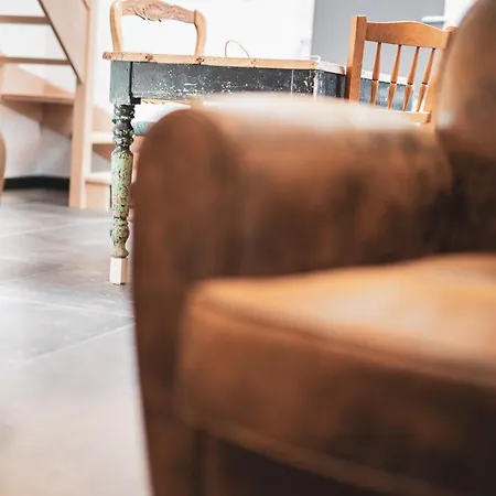 Alice Au Pays D'arrest 度假居