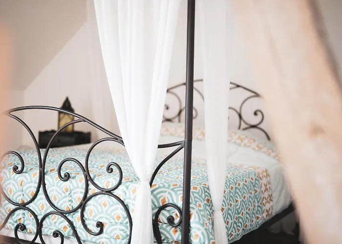 Alice Au Pays D'arrest