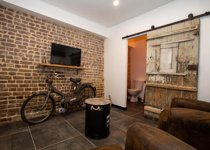 Alice Au Pays D'arrest Holiday home